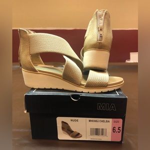 MIA wedge nude sandal